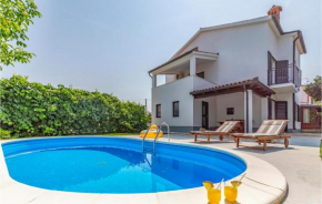 3 Bedroom Gorgeous Home In Valbandon